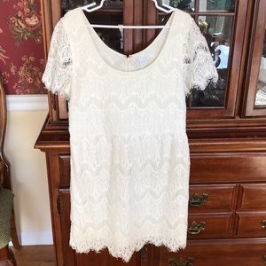 Gap lace dress. Fully lined. Excellent condition.  Size 14. White